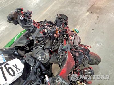 Zdjęcie 7 z 8 samochodu: 2025 KAWASAKI ZX1002 R VIN:JKBZXVR12SA006123 - miniatura