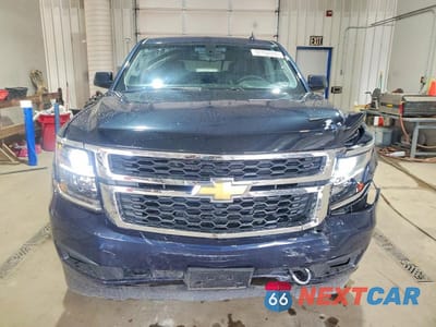 Piąte zdjęcie samochodu w środku: 2017 CHEVROLET TAHOE K1500 VIN:1GNSKEEC3HR203367 - miniatura