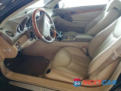 Zdjęcie 7 z 12 samochodu: 2006 MERCEDES-BENZ SL 500 VIN:WDBSK75F46F109820 - miniatura