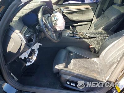 Zdjęcie 7 z 12 samochodu: 2023 BMW M550I VIN:WBA13BK0XPCM27292 - miniatura