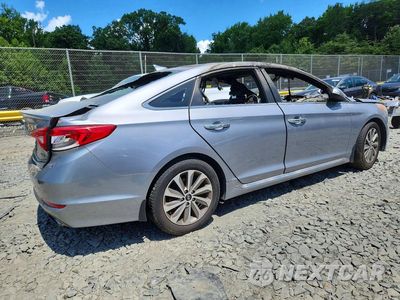 Trzecie zdjęcie samochodu z tyłu: 2015 HYUNDAI SONATA SPORT VIN:5NPE34AF5FH131122 - miniatura
