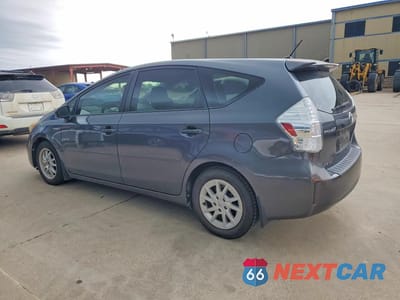 Drugie zdjęcie samochodu z przodu: 2013 TOYOTA PRIUS V TWO VIN:JTDZN3EU5D3200057 - miniatura