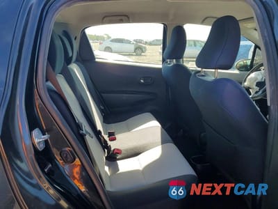 Zdjęcie 10 z 12 samochodu: 2013 TOYOTA YARIS 5-DOOR LE VIN:JTDKTUD37DD559622 - miniatura