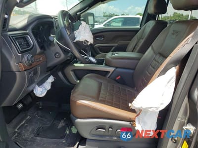Zdjęcie 7 z 13 samochodu: 2023 NISSAN TITAN XD PLATINUM RESERVE VIN:1N6AA1FB4PN114691 - miniatura