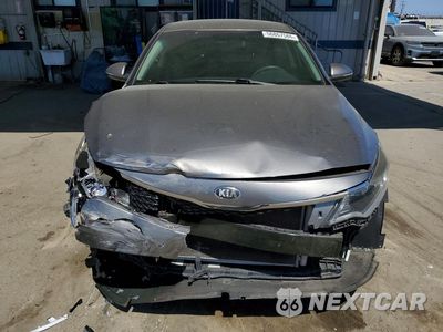 Piąte zdjęcie samochodu w środku: 2018 KIA OPTIMA LX VIN:5XXGT4L30JG212593 - miniatura