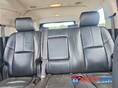 Zdjęcie 10 z 13 samochodu: 2008 CHEVROLET SUBURBAN K1500 LS VIN:1GNFK16318R225005 - miniatura