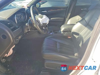 Zdjęcie 7 z 12 samochodu: 2021 CHRYSLER 300 S VIN:2C3CCABG1MH660784 - miniatura
