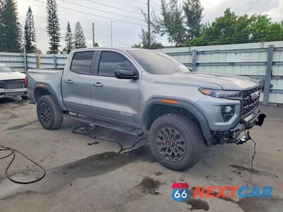 Czwarte zdjęcie samochodu z boku: 2026 GMC CANYON ELEVATION VIN:1GTP1BEK6T1164577 - miniatura