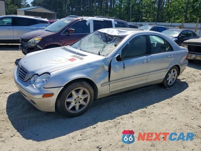 2002 MERCEDES-BENZ C 240 WDBRF61J52F166142 - główne zdjęcie licytacji z USA - miniatura