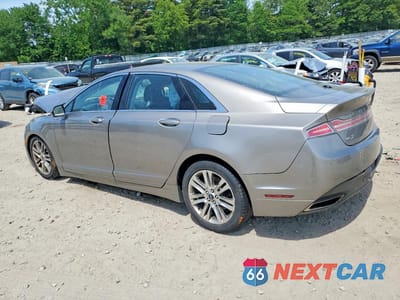 Drugie zdjęcie samochodu z przodu: 2015 LINCOLN MKZ VIN:3LN6L2J98FR601915 - miniatura