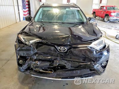 Piąte zdjęcie samochodu w środku: 2016 TOYOTA RAV4 XLE VIN:2T3RFREV2GW428074 - miniatura