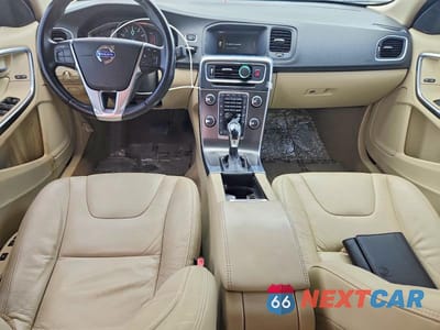Zdjęcie 8 z 12 samochodu: 2014 VOLVO S60 T5 VIN:YV1612FS6E1290199 - miniatura