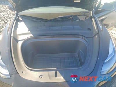 Zdjęcie 11 z 12 samochodu: 2025 TESLA MODEL Y VIN:7SAYGDED0SF314028 - miniatura