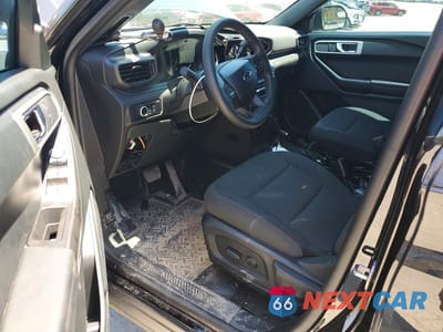 Zdjęcie 8 z 13 samochodu: 2024 FORD EXPLORER VIN:1FM5K8AB8RGA30314 - miniatura