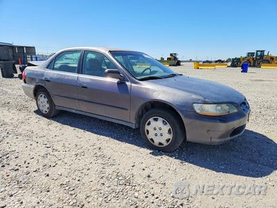 Czwarte zdjęcie samochodu z boku: 1998 HONDA ACCORD LX VIN:1HGCG5646WA205956 - miniatura