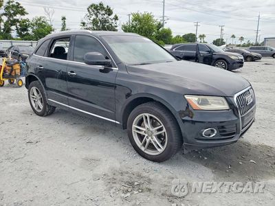 Czwarte zdjęcie samochodu z boku: 2017 AUDI Q5 PREMIUM VIN:WA1C2AFP6HA097769 - miniatura