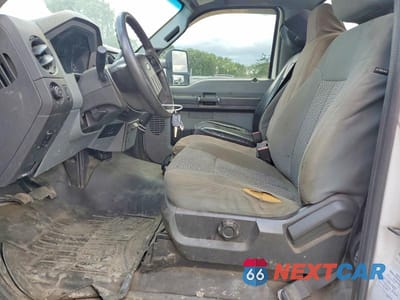 Zdjęcie 7 z 13 samochodu: 2016 FORD F550 SUPER DUTY VIN:1FDUF5GT3GED28129 - miniatura