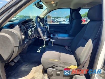 Zdjęcie 7 z 12 samochodu: 2012 CHEVROLET SILVERADO K2500 HEAVY DUTY LT VIN:1GC2KXCG6CZ321979 - miniatura