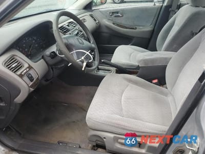 Zdjęcie 7 z 12 samochodu: 2002 HONDA ACCORD LX VIN:1HGCG16432A002090 - miniatura