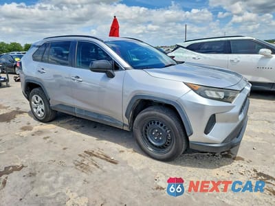 Czwarte zdjęcie samochodu z boku: 2019 TOYOTA RAV4 LE VIN:2T3H1RFV0KW016320 - miniatura