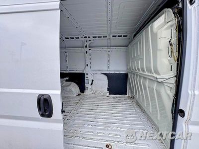 Zdjęcie 6 z 10 samochodu: 2019 RAM PROMASTER 3500 3500 HIGH VIN:3C6URVJG8KE558681 - miniatura