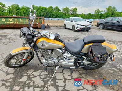 Trzecie zdjęcie samochodu z tyłu: 1999 YAMAHA XVS1100 VIN:JYAVP11E2XA000762 - miniatura