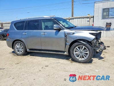 Czwarte zdjęcie samochodu z boku: 2020 INFINITI QX80 LUXE VIN:JN8AZ2NFXL9701846 - miniatura