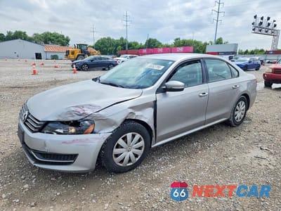 2013 VOLKSWAGEN PASSAT S 1VWAP7A38DC043519 - główne zdjęcie licytacji z USA - miniatura