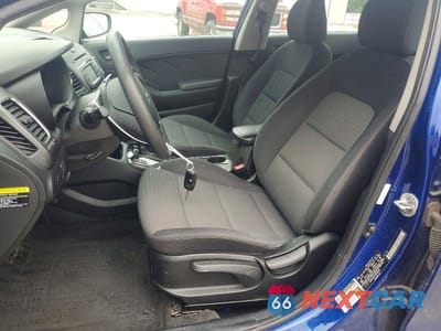 Zdjęcie 7 z 12 samochodu: 2017 KIA FORTE LX VIN:3KPFL4A77HE126556 - miniatura