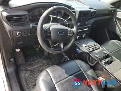 Zdjęcie 8 z 14 samochodu: 2020 FORD EXPLORER POLICE INTERCEPTOR VIN:1FM5K8AB5LGD18721 - miniatura