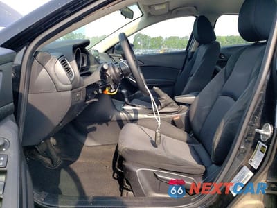 Zdjęcie 7 z 12 samochodu: 2014 MAZDA 3 SV VIN:JM1BM1T71E1183695 - miniatura