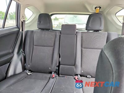 Zdjęcie 10 z 13 samochodu: 2015 TOYOTA RAV4 LE VIN:JTMBFREV1FD112355 - miniatura