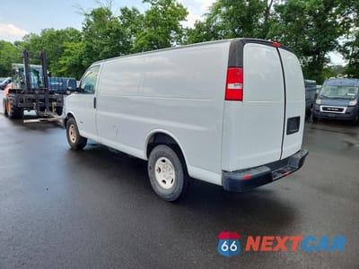 Drugie zdjęcie samochodu z przodu: 2019 CHEVROLET EXPRESS G2500 VIN:1GCWGAF13K1250213 - miniatura