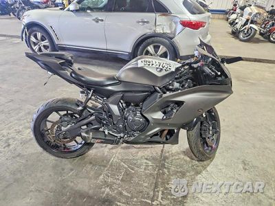 2024 YAMAHA YZFR7 JYARM38E9RA009232 - główne zdjęcie licytacji z USA - miniatura
