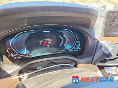 Zdjęcie 9 z 13 samochodu: 2021 BMW X3 XDRIVE30E VIN:5UXTS1C04M9G84191 - miniatura
