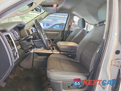 Zdjęcie 7 z 12 samochodu: 2015 RAM 1500 SLT VIN:1C6RR7LTXFS516429 - miniatura