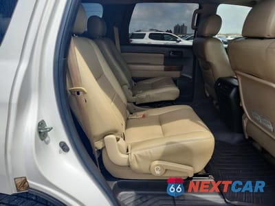 Zdjęcie 11 z 13 samochodu: 2011 TOYOTA SEQUOIA SR5 VIN:5TDZM5G14BS003085 - miniatura