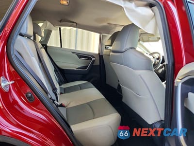 Zdjęcie 11 z 13 samochodu: 2019 TOYOTA RAV4 XLE PREMIUM VIN:JTMC1RFV8KD511873 - miniatura