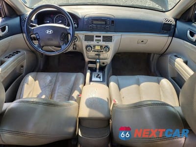 Zdjęcie 8 z 12 samochodu: 2006 HYUNDAI SONATA GL VIN:5NPEU46F46H007946 - miniatura