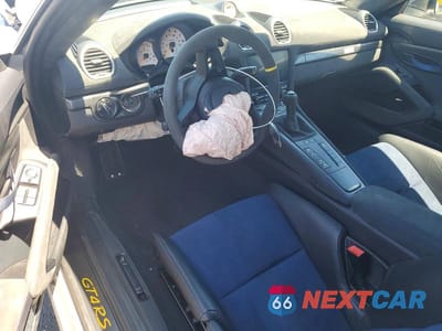 Zdjęcie 8 z 12 samochodu: 2024 PORSCHE CAYMAN GT4 RS VIN:WP0AE2A89RK274577 - miniatura
