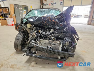 Piąte zdjęcie samochodu w środku: 2024 NISSAN VERSA SR VIN:3N1CN8FV7RL906522 - miniatura