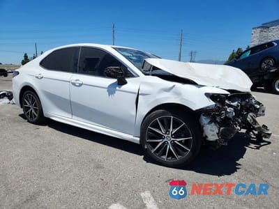 Czwarte zdjęcie samochodu z boku: 2021 TOYOTA CAMRY SE VIN:4T1G11AK7MU571870 - miniatura