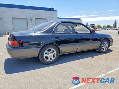 Trzecie zdjęcie samochodu z tyłu: 1996 LEXUS ES 300 VIN:JT8BF12G5T0161308 - miniatura