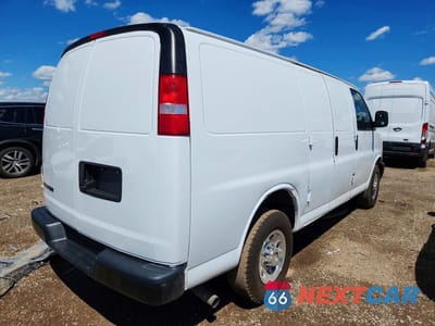 Trzecie zdjęcie samochodu z tyłu: 2020 CHEVROLET EXPRESS G2500 VIN:1GCWGAFP7L1267960 - miniatura