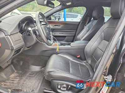 Zdjęcie 7 z 12 samochodu: 2016 JAGUAR XF S VIN:SAJBM4BV1GCY13239 - miniatura