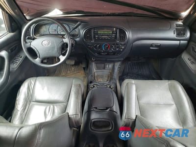 Zdjęcie 8 z 12 samochodu: 2005 TOYOTA TUNDRA SR5 VIN:5TBDT44155S476759 - miniatura
