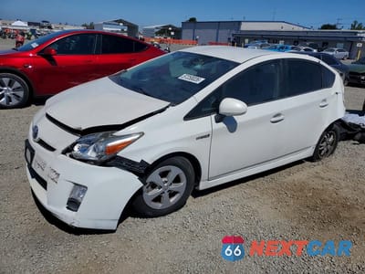 2011 TOYOTA PRIUS FOUR JTDKN3DU3B0257133 - główne zdjęcie licytacji z USA - miniatura
