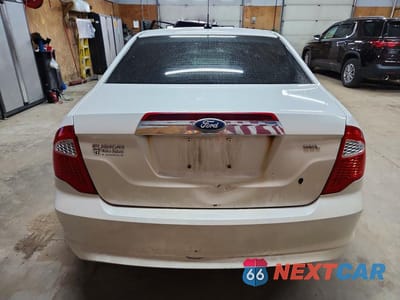 Zdjęcie 6 z 12 samochodu: 2011 FORD FUSION VIN:3FAHP0JA5BR107074 - miniatura