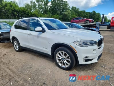 Czwarte zdjęcie samochodu z boku: 2016 BMW X5 XDRIVE35I VIN:5UXKR0C53G0S89308 - miniatura