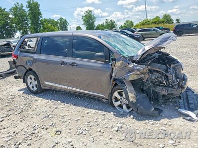 Czwarte zdjęcie samochodu z boku: 2014 TOYOTA SIENNA L 7-PASSENGER VIN:5TDZK3DC9ES499893 - miniatura